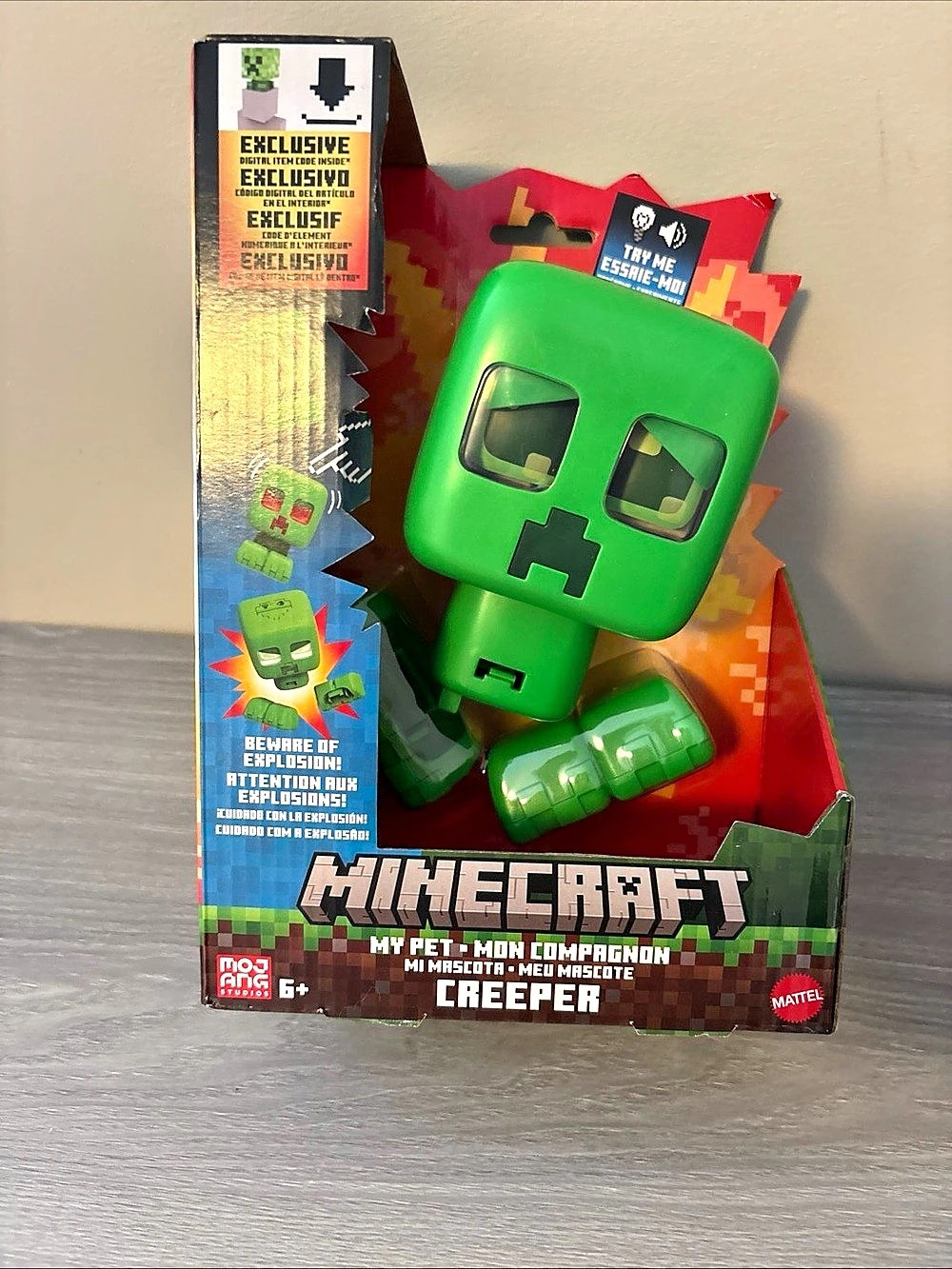 Minecraft Creeper Electronic Action Figure NWT